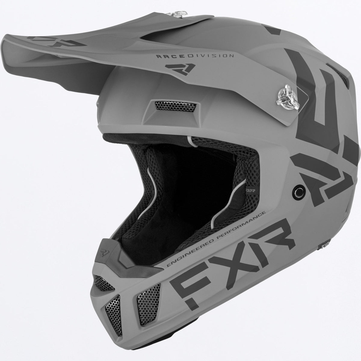 ClutchCX_Helmet_Steel_210617-_0300_front